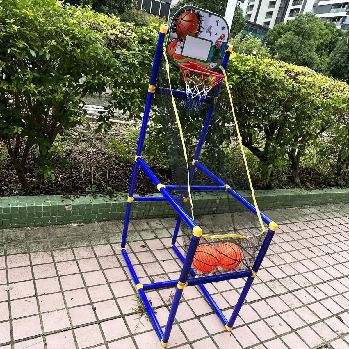 儿童篮球训练应该使用什么样的设施？